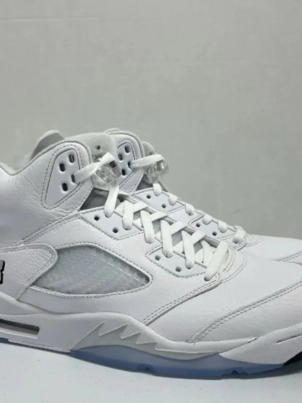Air Jordan 5 Retro White Metallic 2026